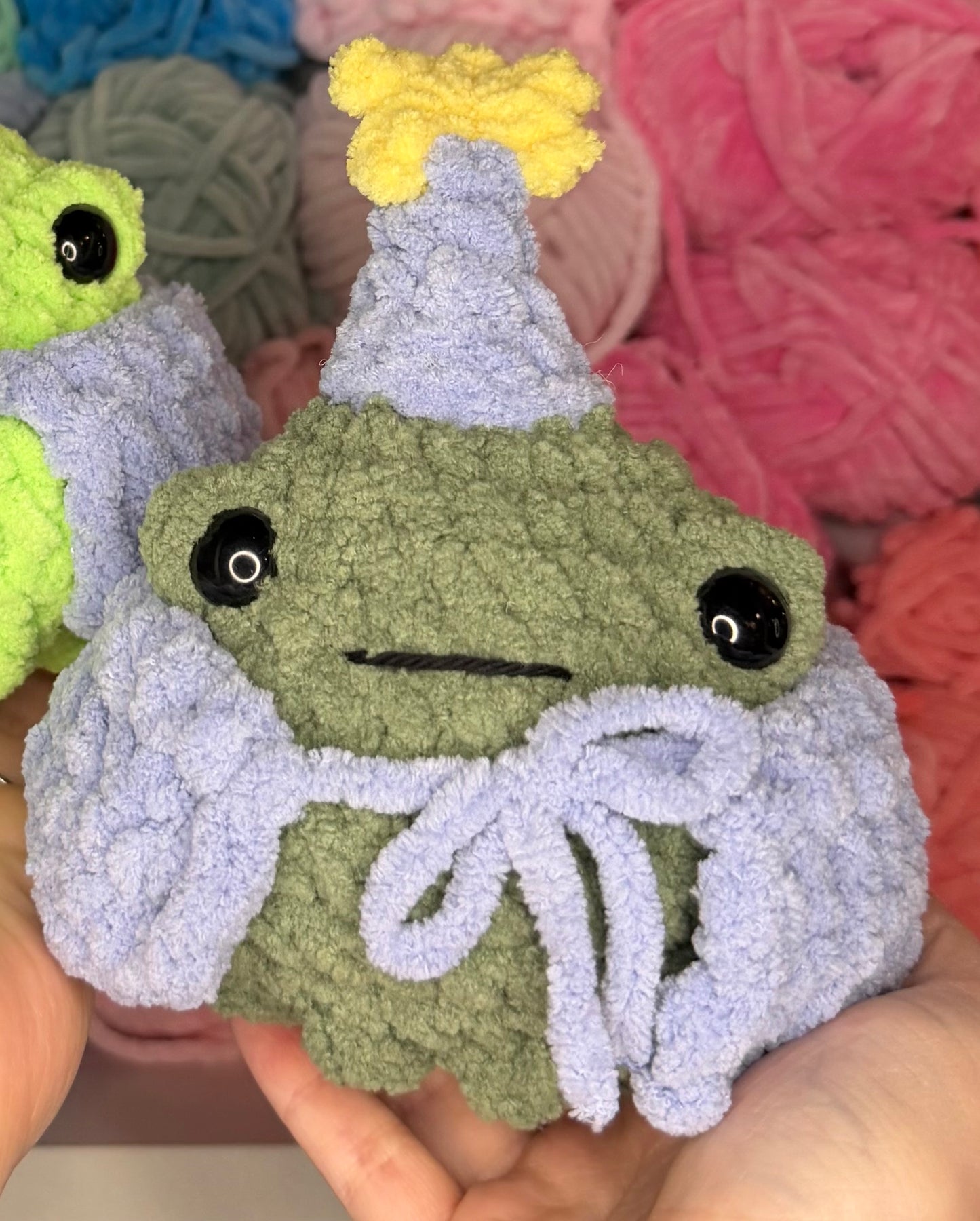 Crochet Wizard Frogs